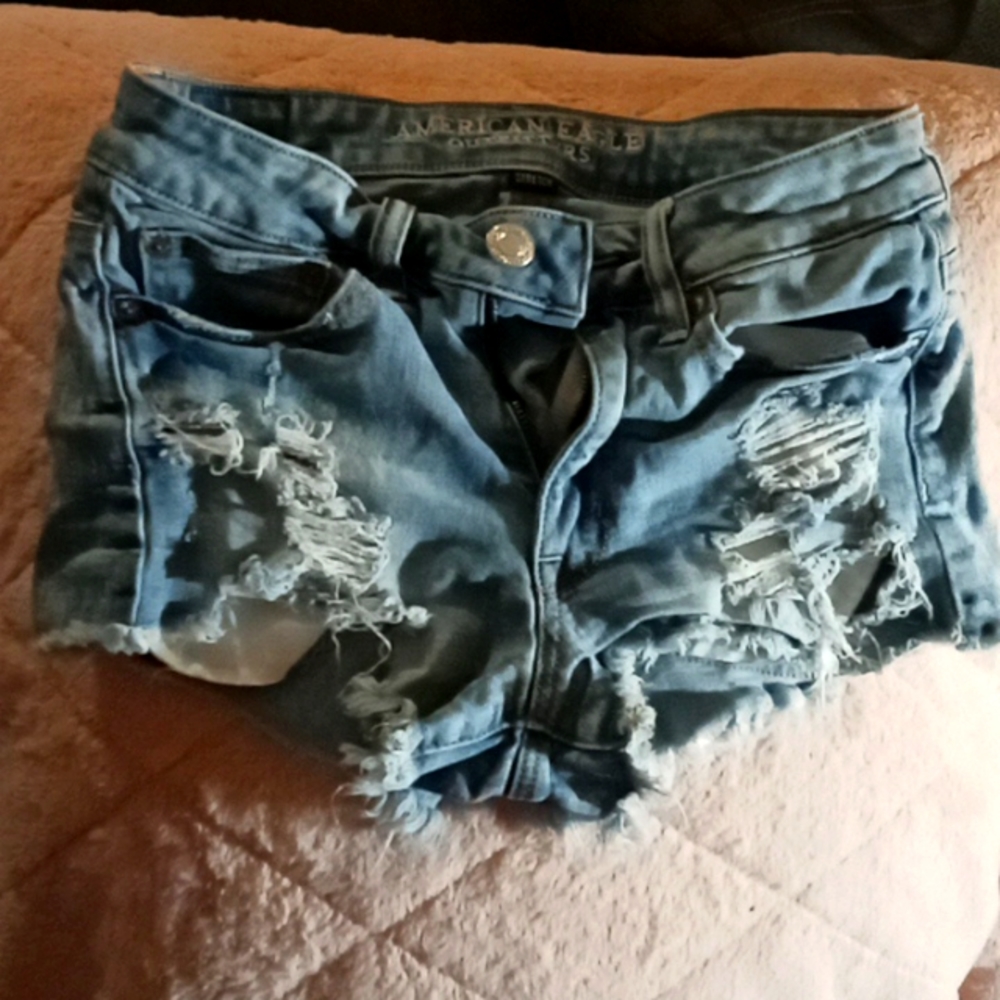 AMERICAN EAGLE JEAN SHORTS SIZE 2